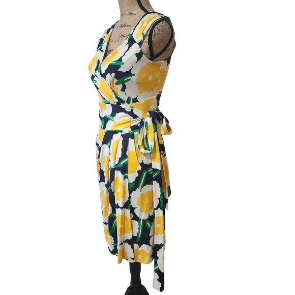 Diane Von Furstenberg Floral Wrap Dress in Yellow and Navy - 6 - Picture 4 of 7
